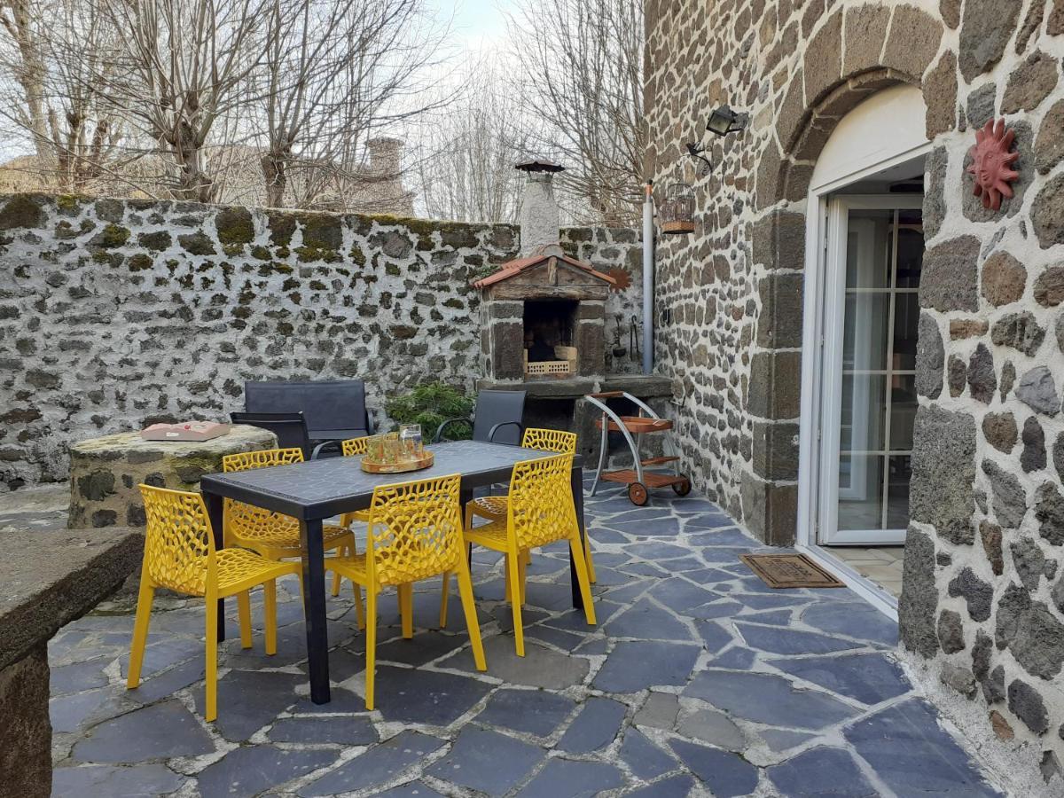 Maison Du Soleil Chez Isa Polignac  المظهر الخارجي الصورة