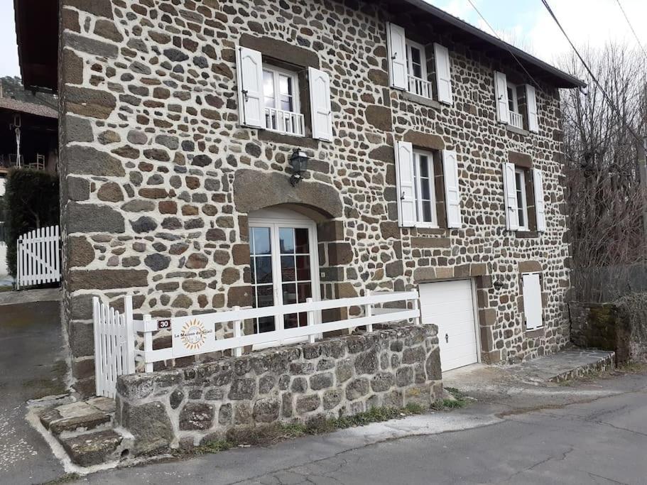 Maison Du Soleil Chez Isa Polignac  المظهر الخارجي الصورة