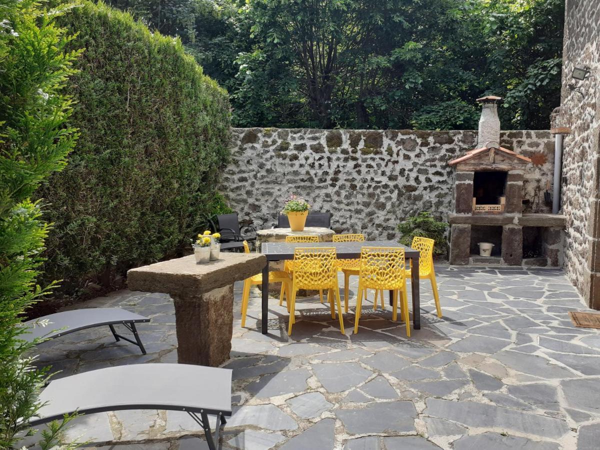 Maison Du Soleil Chez Isa Polignac  المظهر الخارجي الصورة